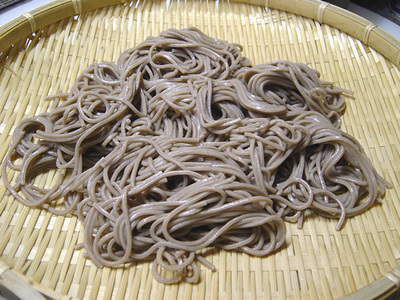 20060413n-zarusobadodkoro01.jpg